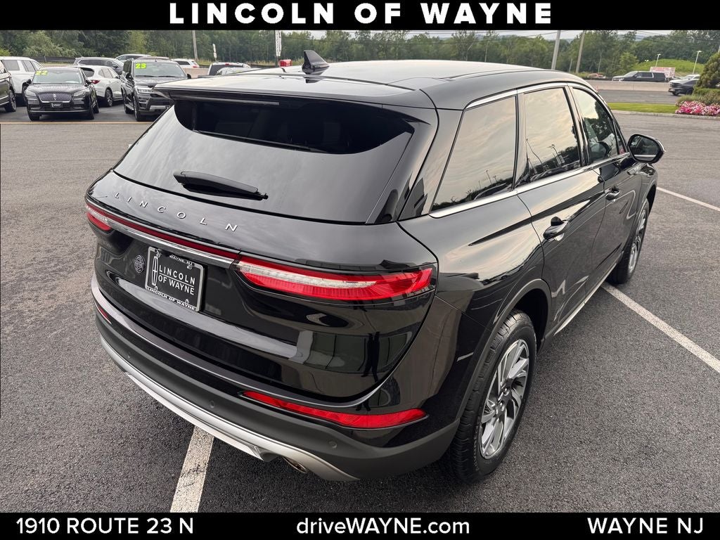 2023 Lincoln Corsair Standard