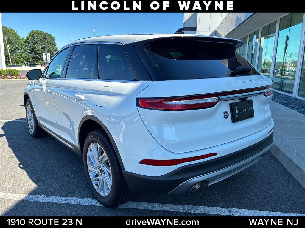 2023 Lincoln Corsair Standard