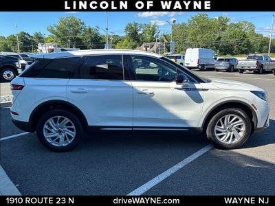 2023 Lincoln Corsair Standard