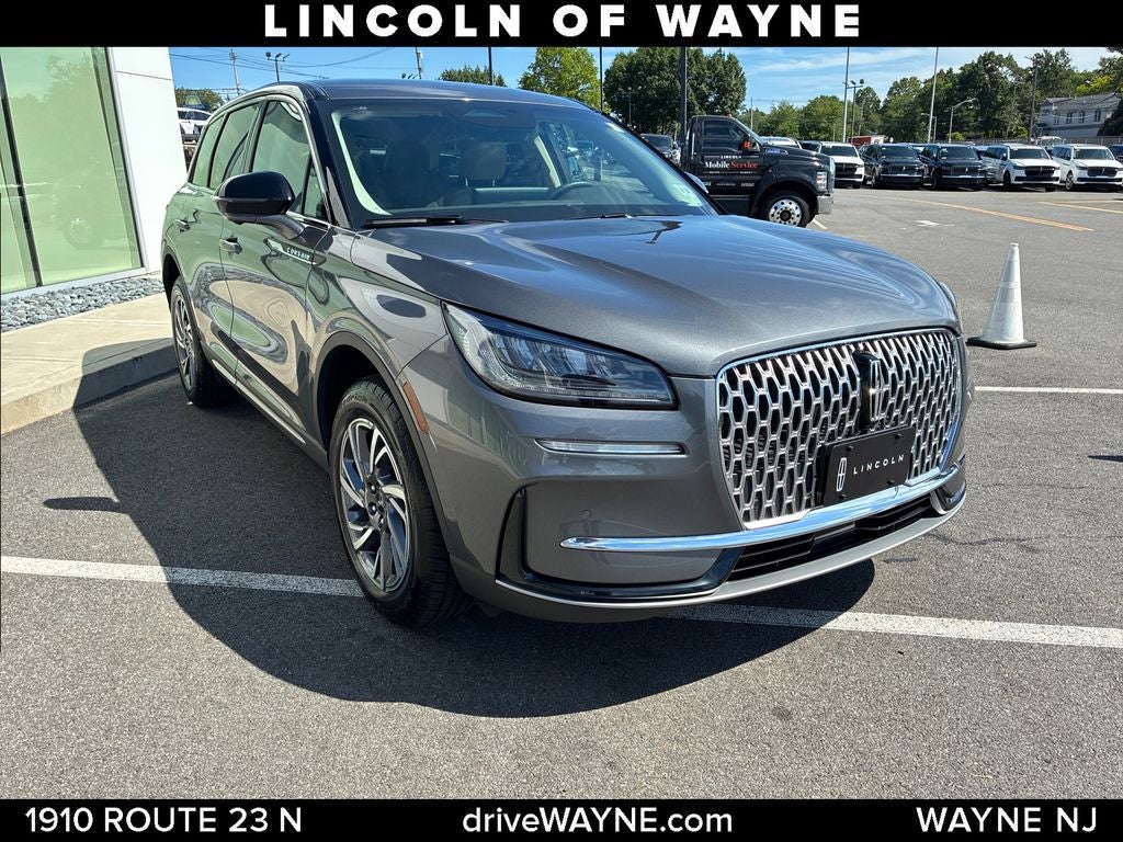 2023 Lincoln Corsair Standard