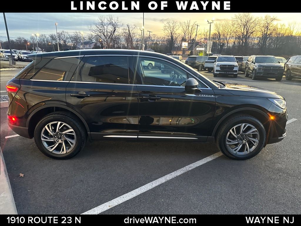 2023 Lincoln Corsair Standard