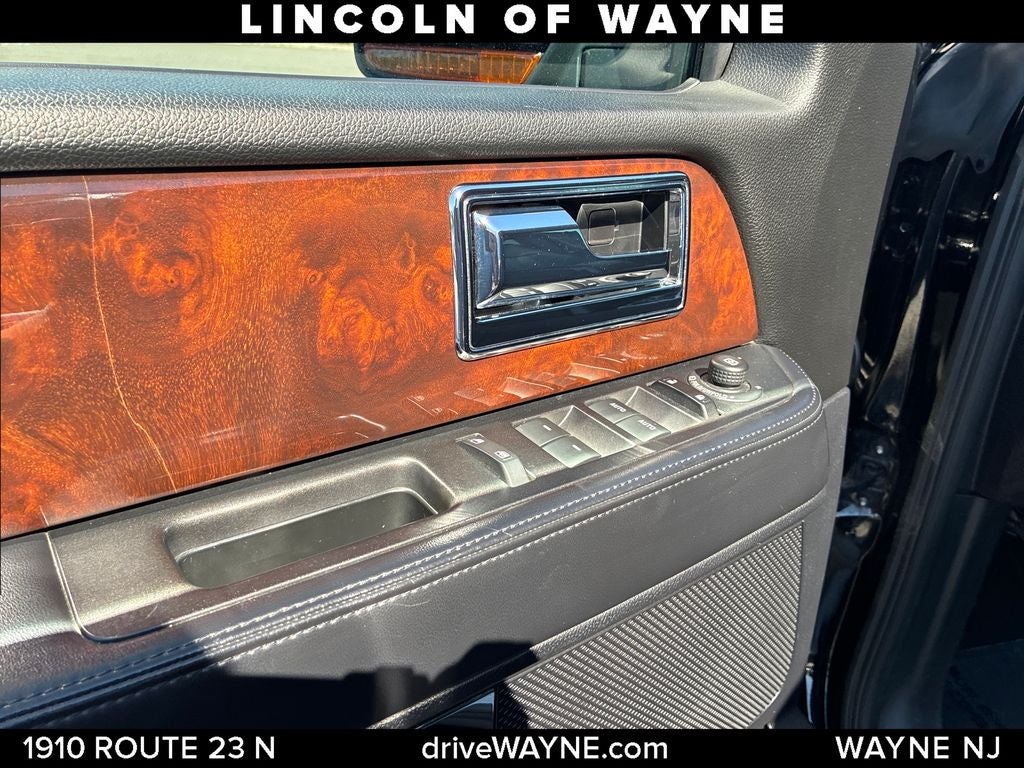 2016 Lincoln Navigator Select