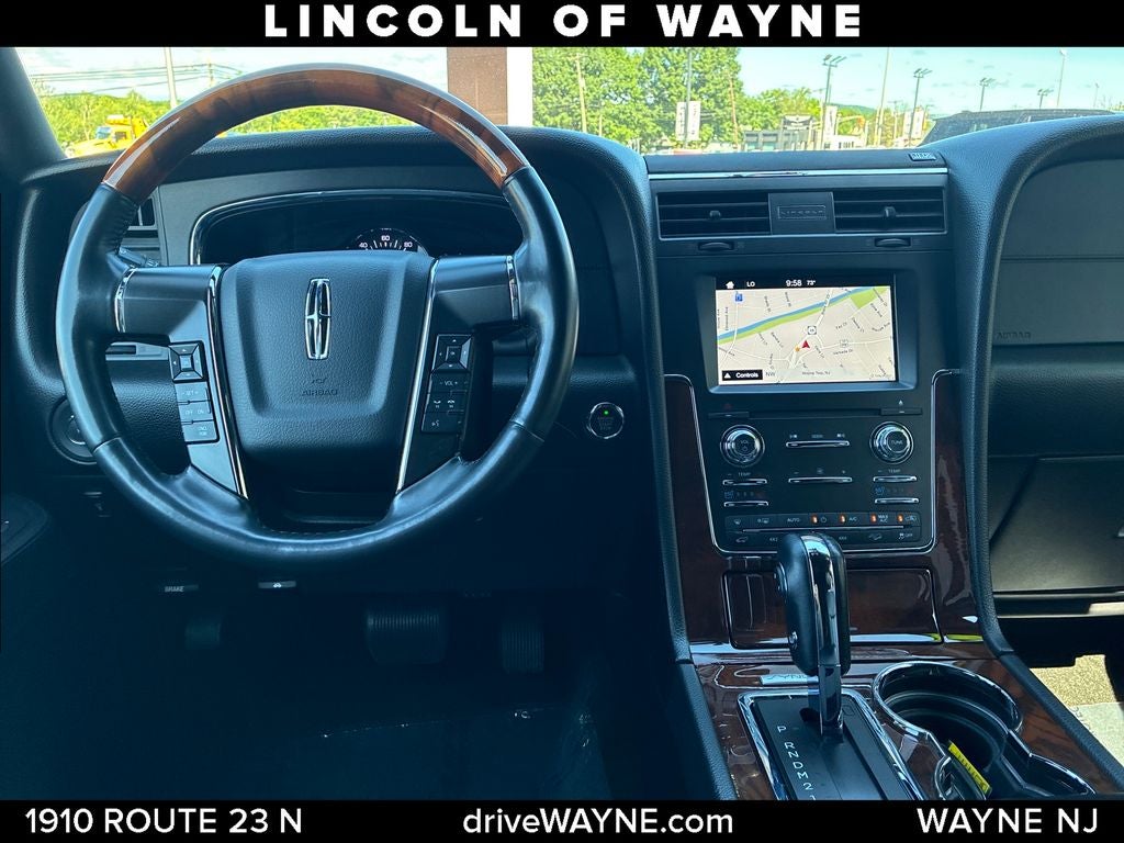 2016 Lincoln Navigator Select