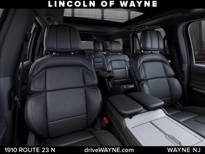 2027 Lincoln Navigator 4X4 RESERVE