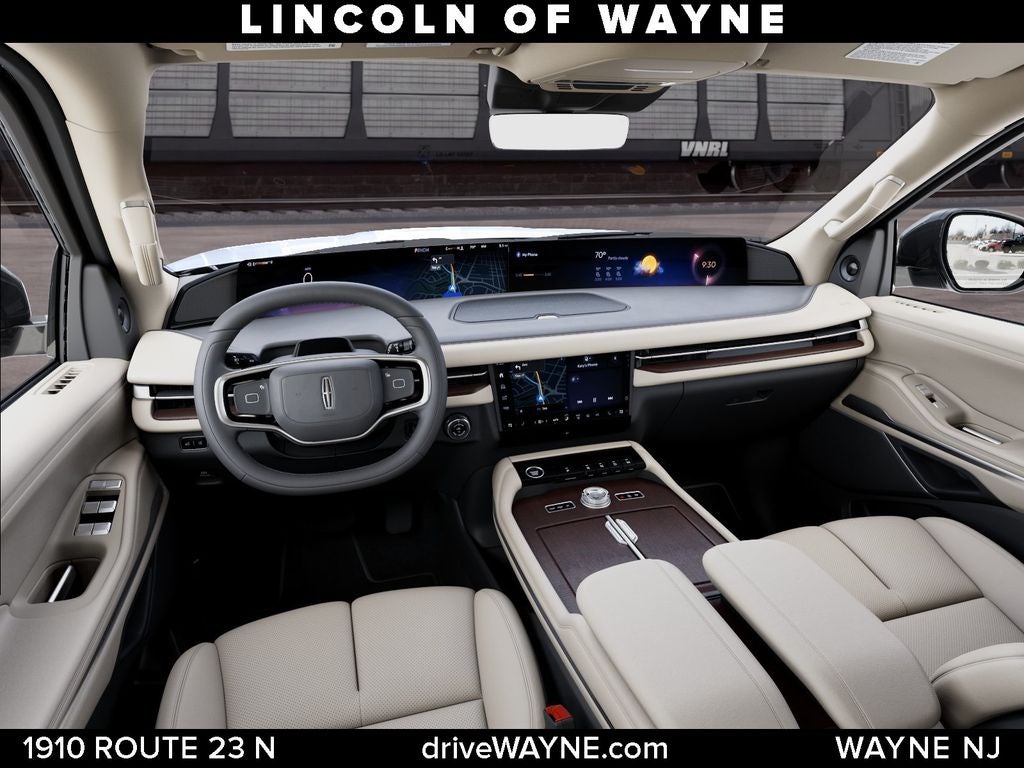 2027 Lincoln Navigator Premiere