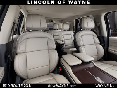 2027 Lincoln Navigator Premiere