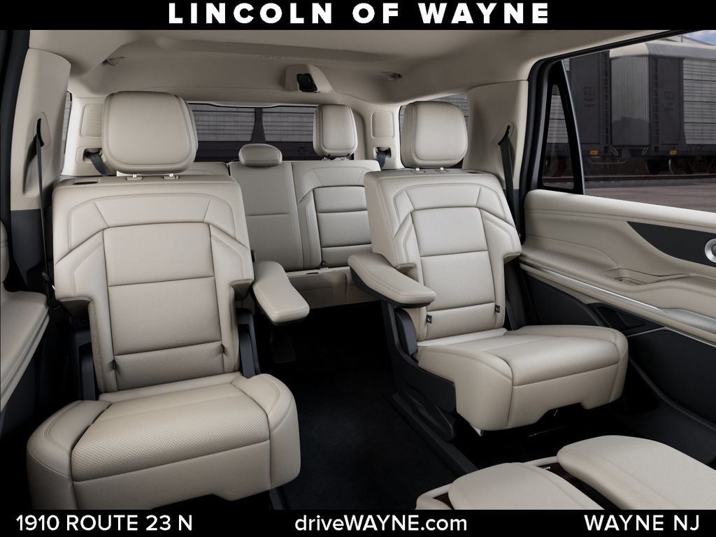 2027 Lincoln Navigator Premiere