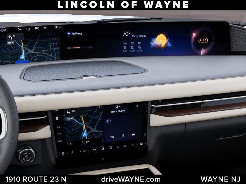2027 Lincoln Navigator Premiere