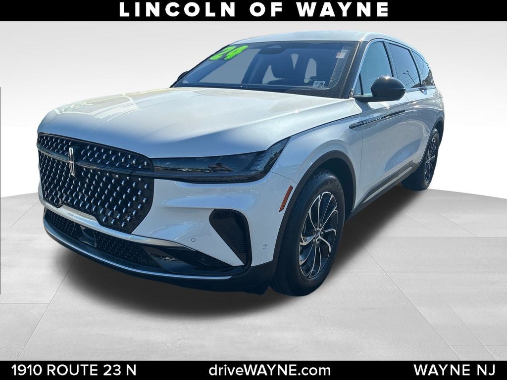 2024 Lincoln Nautilus Premiere AWD's photo
