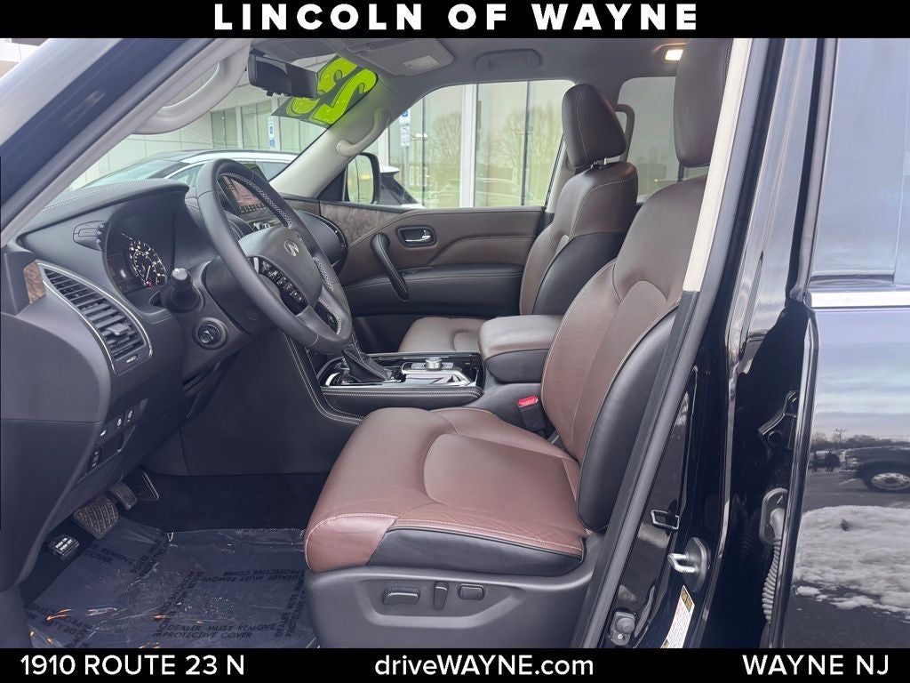 2023 INFINITI QX80 Premium Select