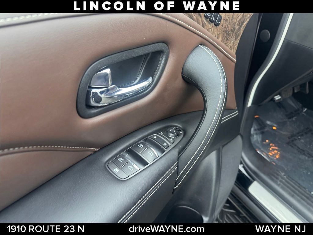 2023 INFINITI QX80 Premium Select
