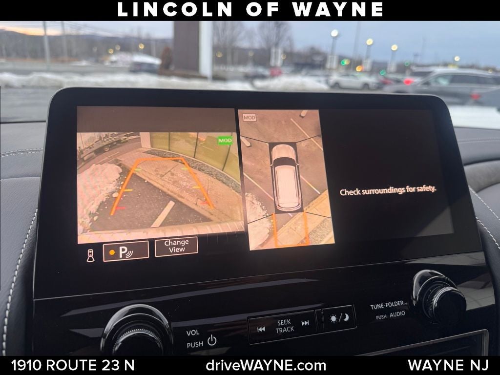 2023 INFINITI QX80 Premium Select