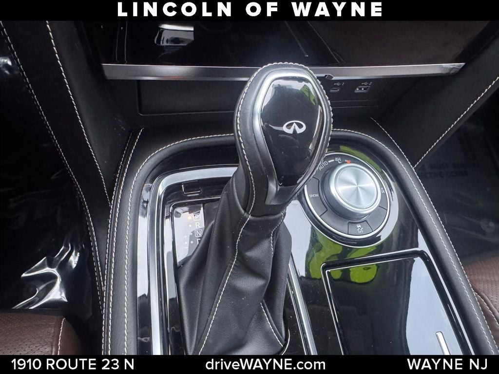 2023 INFINITI QX80 Premium Select