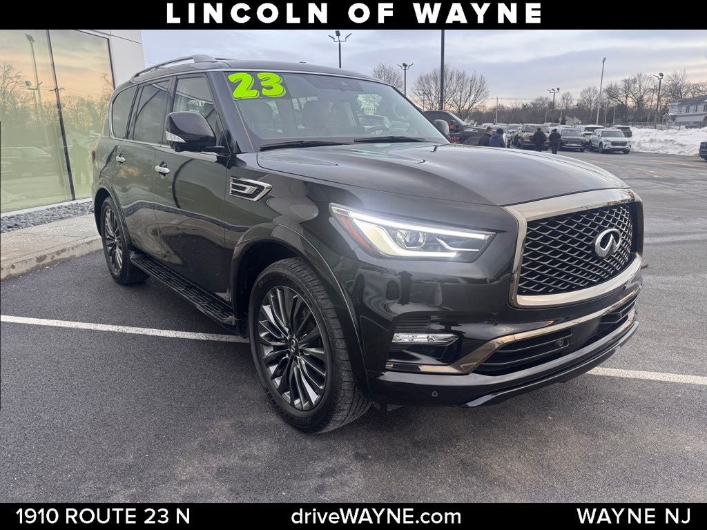 2023 INFINITI QX80 Premium Select