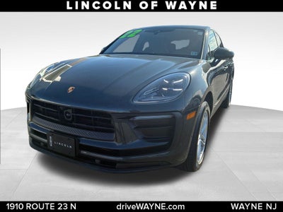 2022 Porsche Macan Base