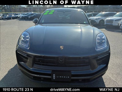 2022 Porsche Macan Base