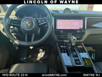 2022 Porsche Macan Base