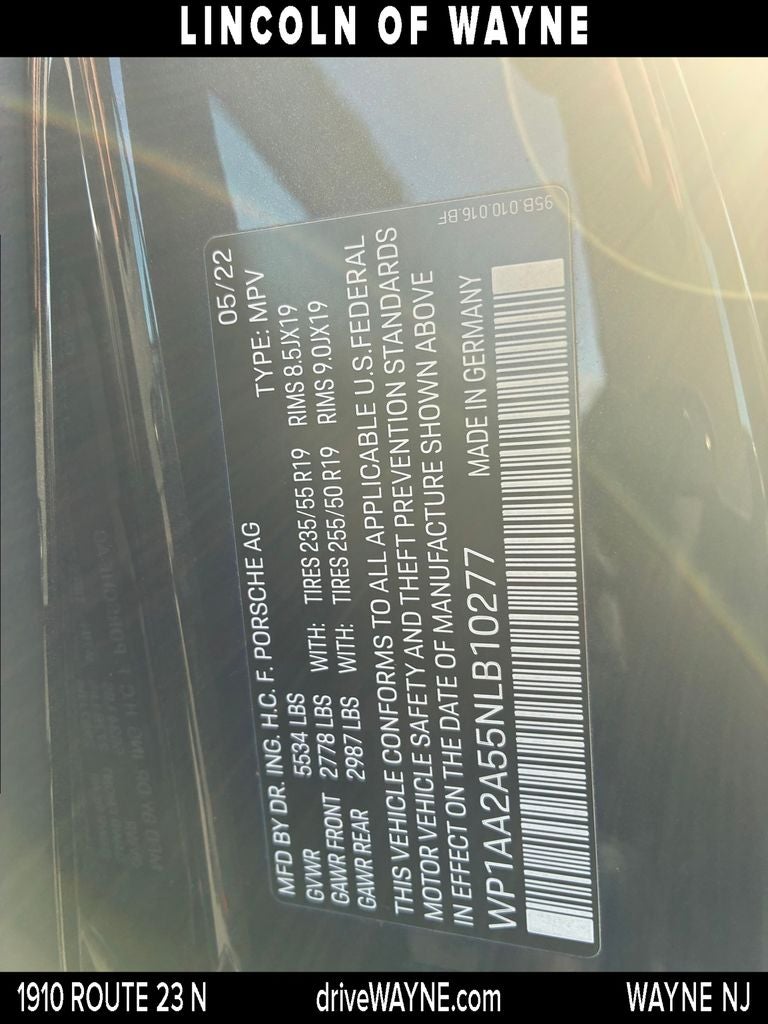 2022 Porsche Macan Base