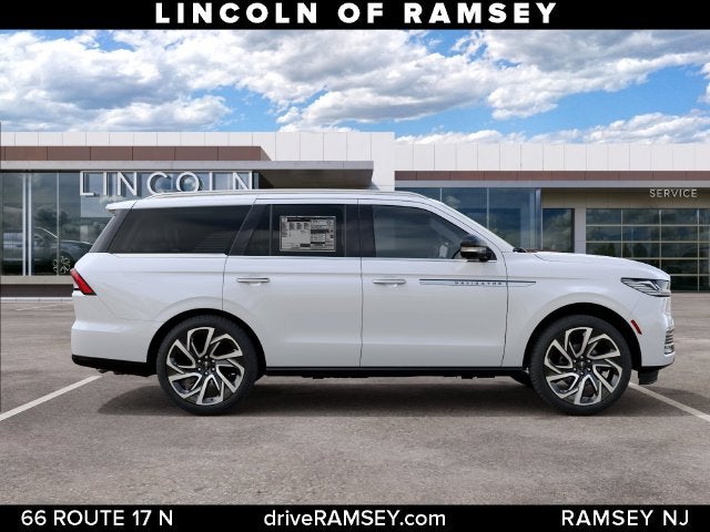 2027 Lincoln Navigator Reserve