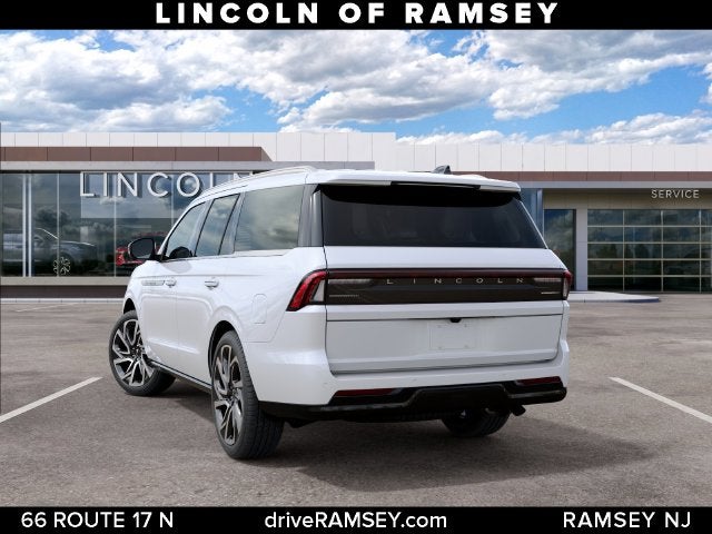 2027 Lincoln Navigator Reserve