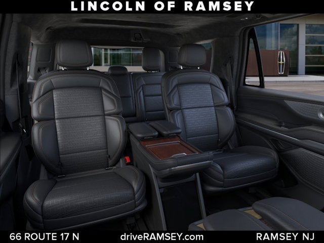 2025 Lincoln Navigator Lincoln Black Label