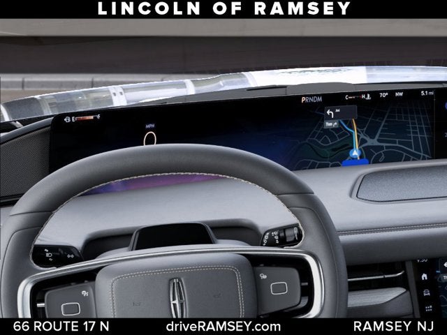 2027 Lincoln Navigator Premiere