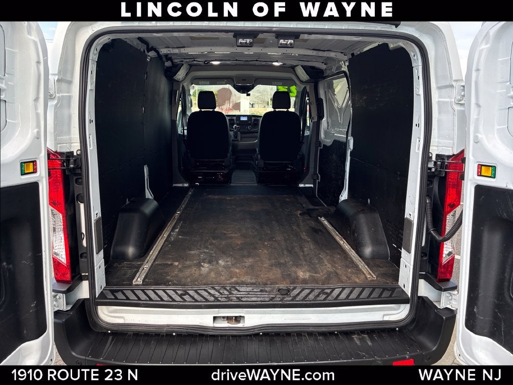 2023 Ford Transit-250 T-250 130" Low Rf 9070 GVWR RWD