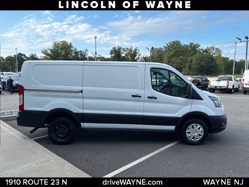 2023 Ford Transit-250 T-250 130" Low Rf 9070 GVWR RWD