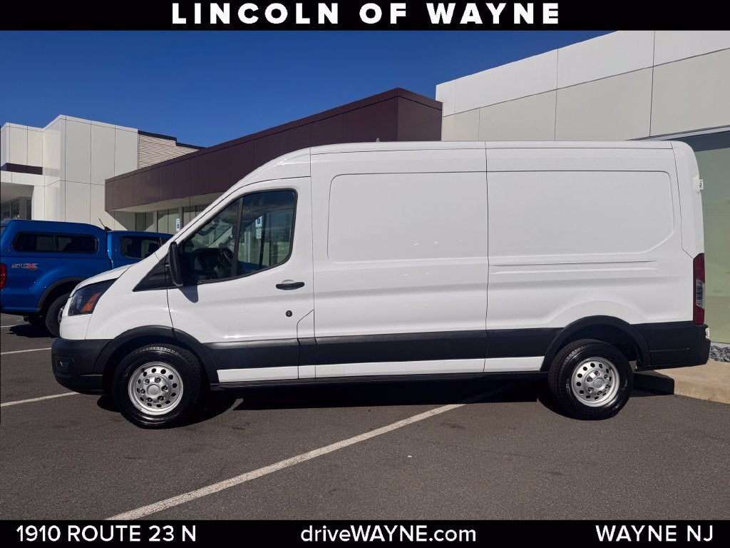 2023 Ford Transit-350 T-350 130" Med Rf 9500 GVWR RWD