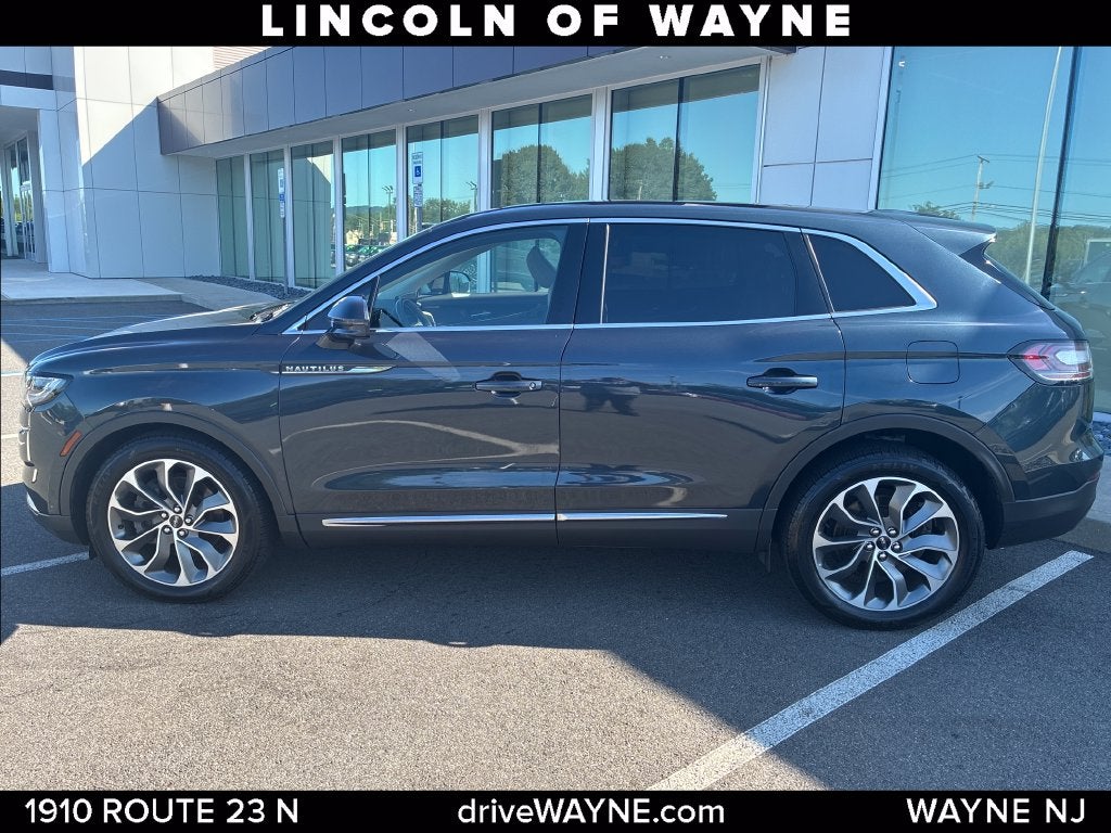 2022 Lincoln Nautilus Reserve