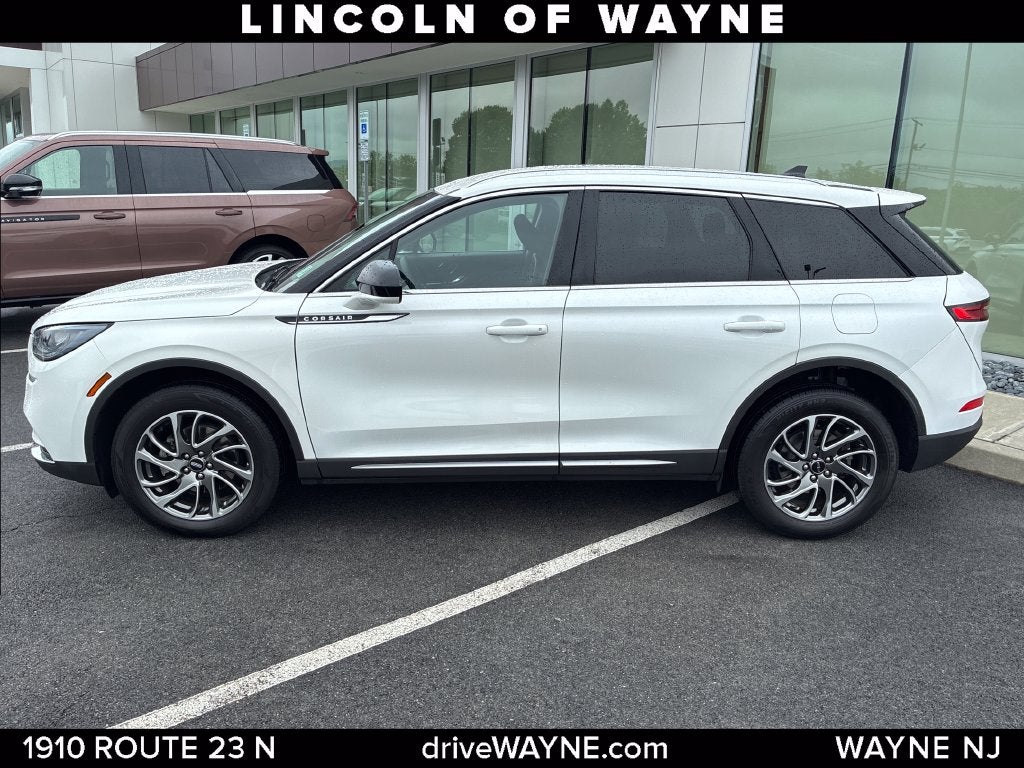 2022 Lincoln Corsair Standard