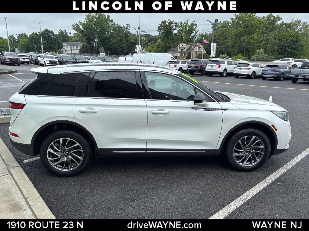2022 Lincoln Corsair Standard