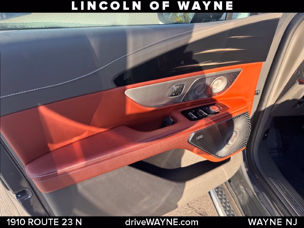 2024 Lincoln Nautilus Black Label