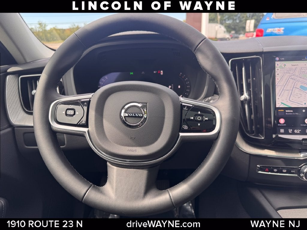 2025 Volvo XC60 B5 Plus
