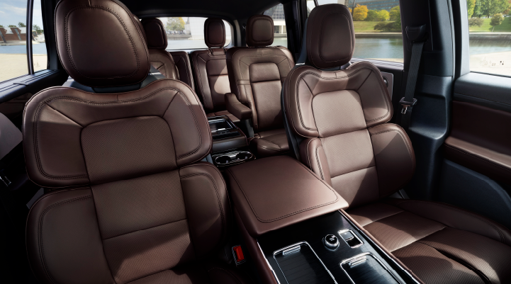 The cabin of the 2025 Lincoln Aviator® SUV is shown with black and brown accents. | Lincoln of Wayne in Wayne NJ