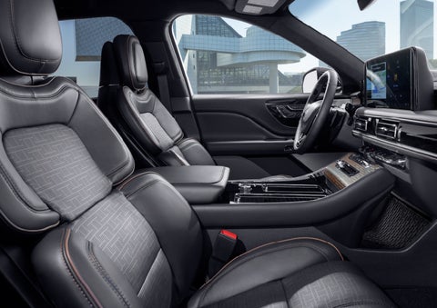 The interior of the 2025 Lincoln Aviator® SUV is shown with sleek black accents. | Lincoln of Wayne in Wayne NJ
