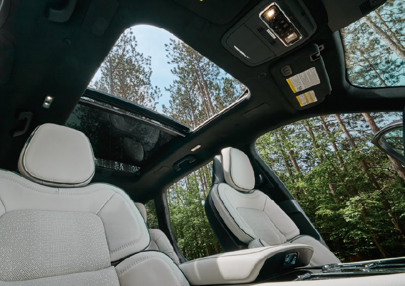 The front seats of a 2027 Lincoln Aviator® Black Label™ SUV | Lincoln of Wayne in Wayne NJ