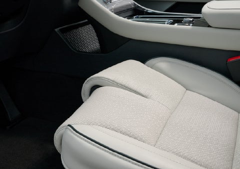 The front passenger Perfect Position seat is shown with the thigh extender adjusted.| Lincoln of Wayne in Wayne NJ