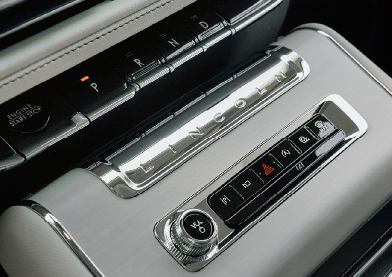 The piano key gear selector of a 2027 Lincoln Aviator® Back Label™ SUV. | Lincoln of Wayne in Wayne NJ